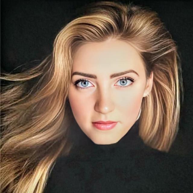 Portrait of Ioana-Laura Ban
